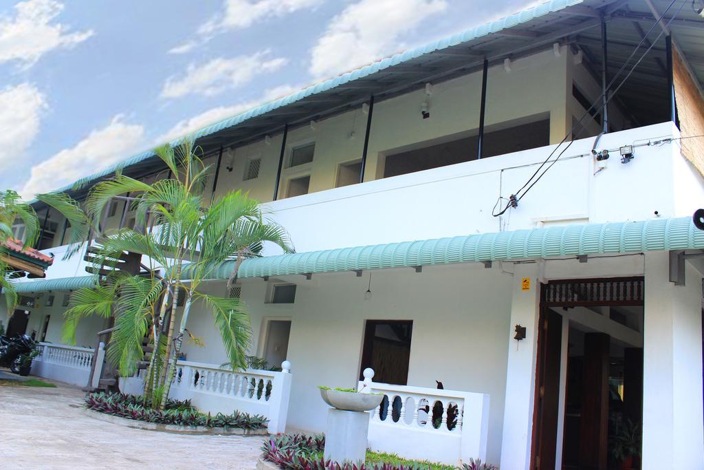 Mount Villa Dehiwala-Mount Lavinia Bagian luar foto